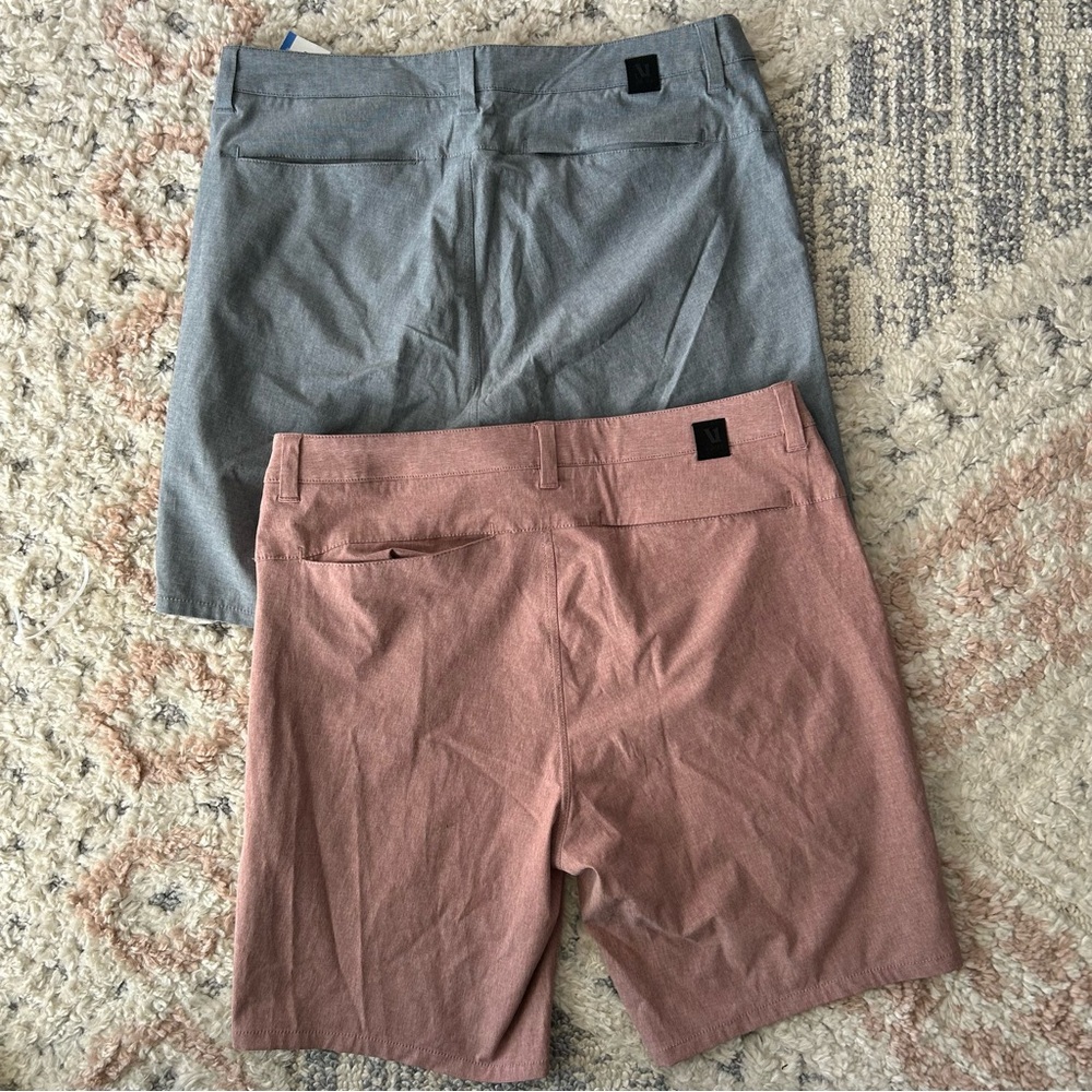 Vuori Performance Chino Shorts - Lot of 2 Size 32 - Picture 4 of 8